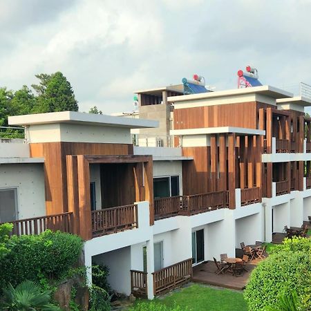 סאוגוויפו Jeju Eco Suites מראה חיצוני תמונה
