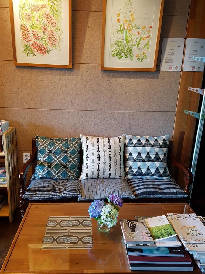 סאוגוויפו Jeju Eco Suites מראה חיצוני תמונה
