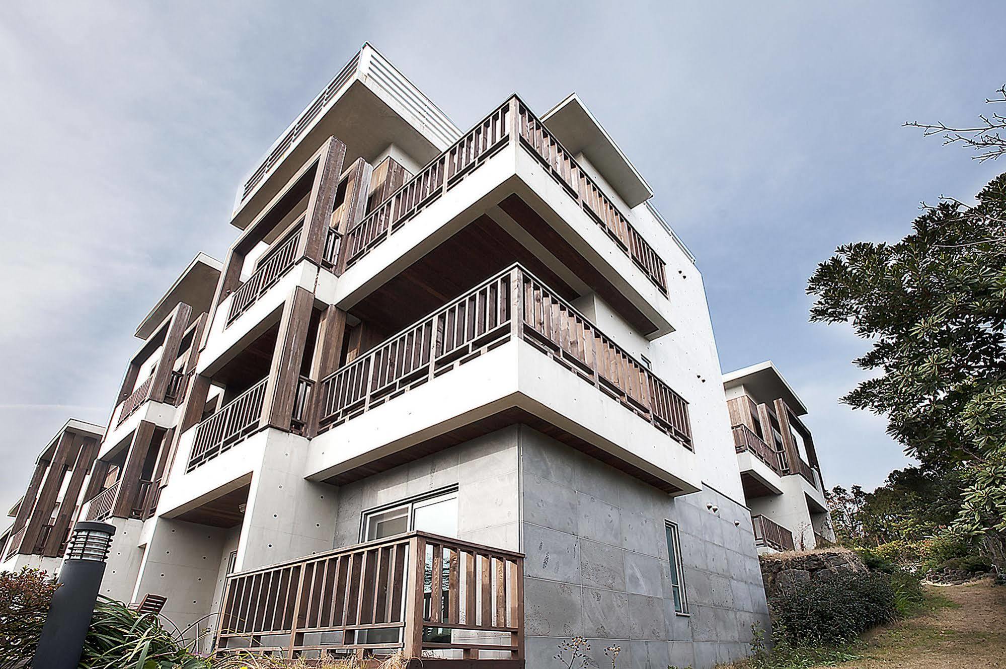 סאוגוויפו Jeju Eco Suites מראה חיצוני תמונה