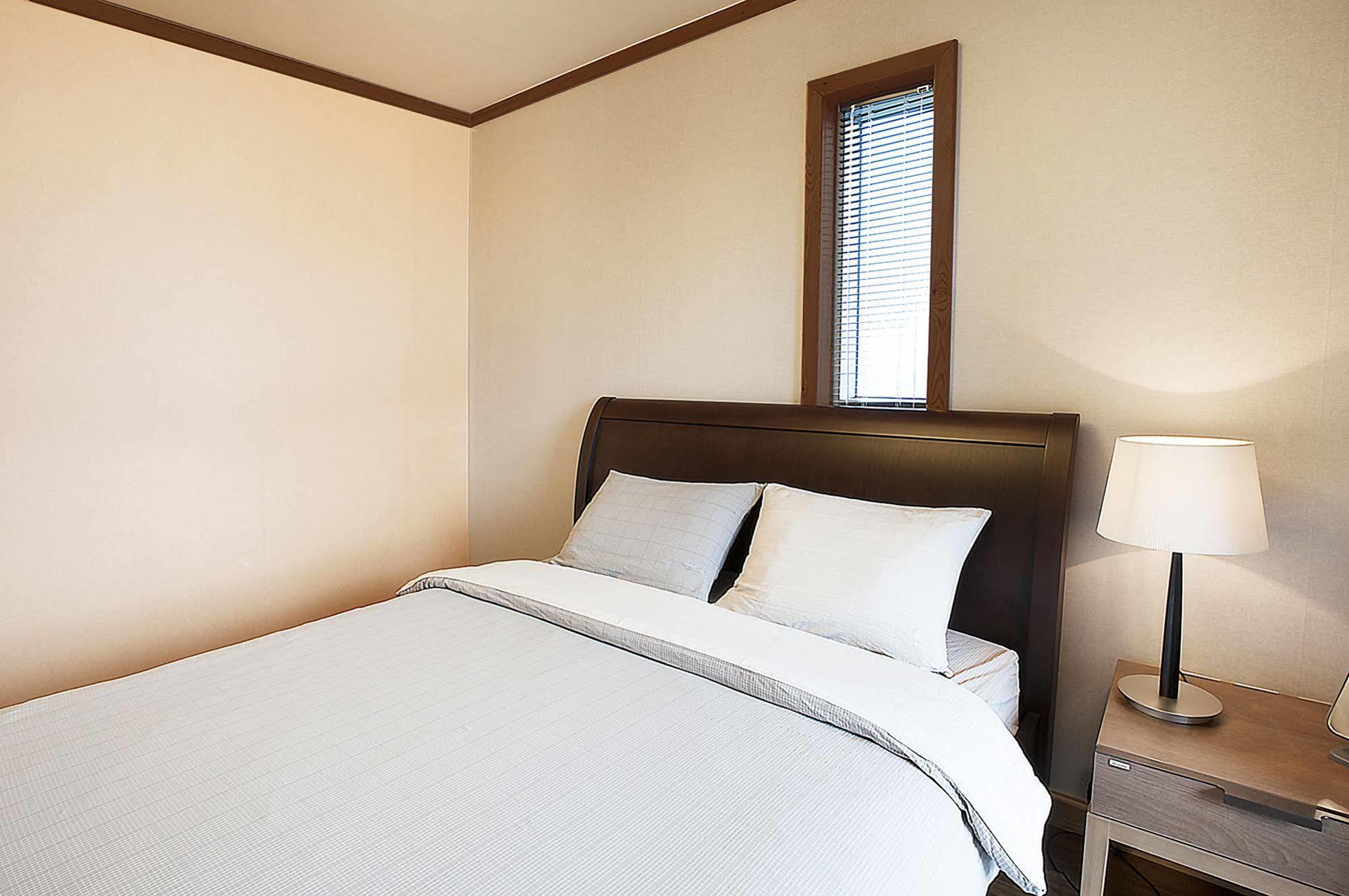 סאוגוויפו Jeju Eco Suites מראה חיצוני תמונה